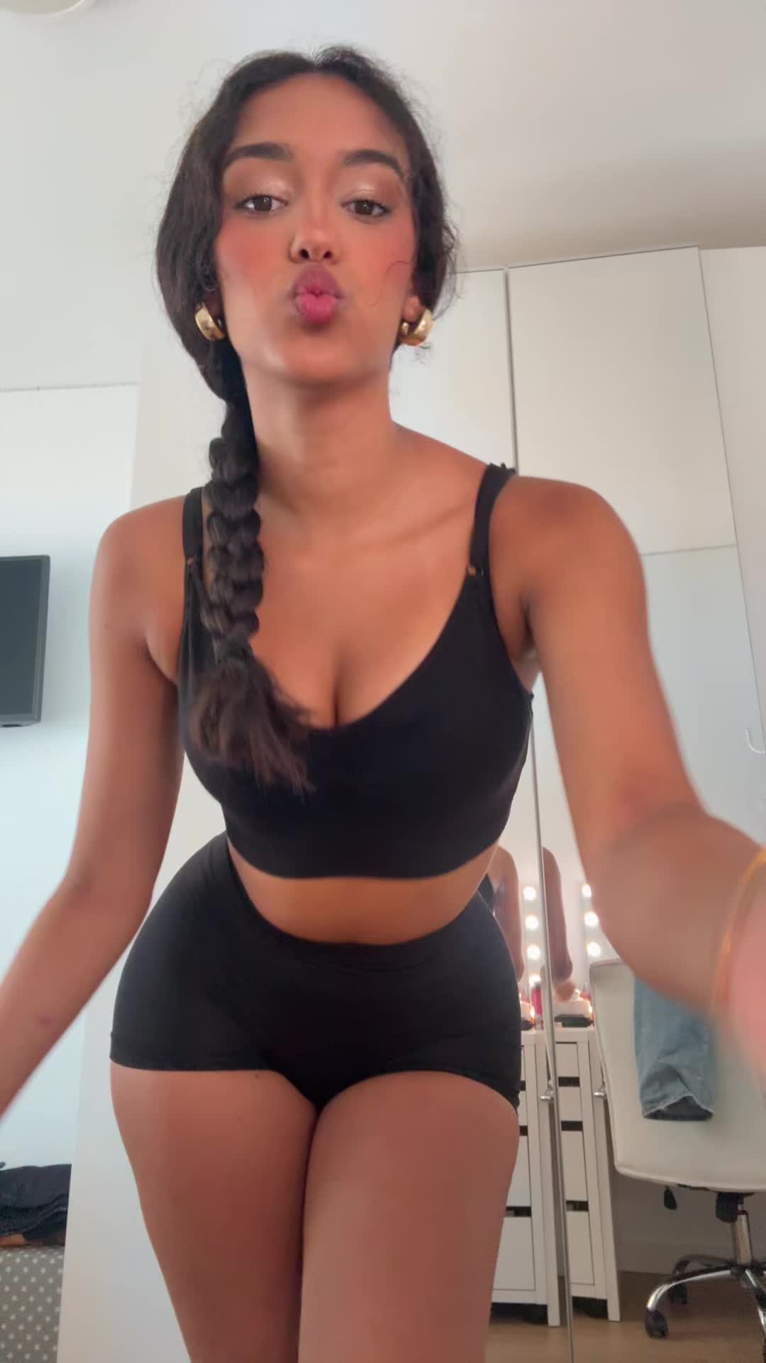 @🥀