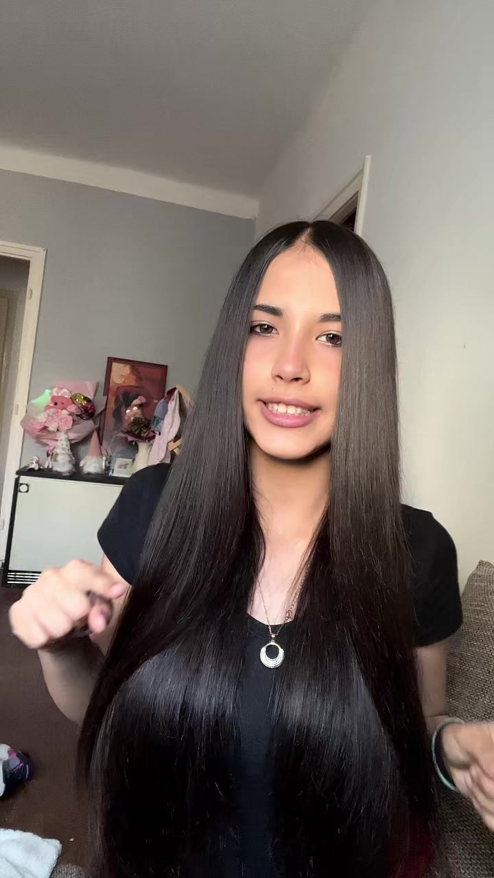 @NIKOLETTA15.