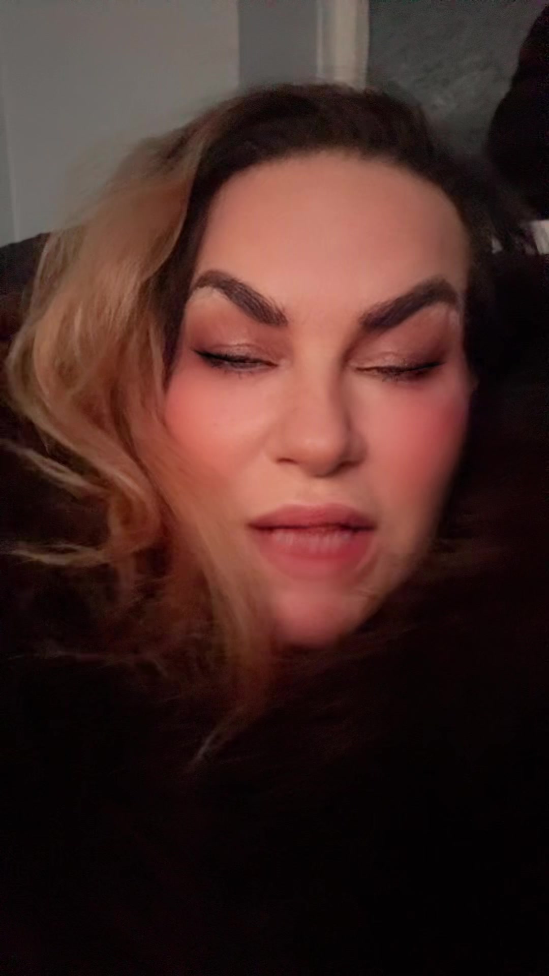 @rozzisarmy_
