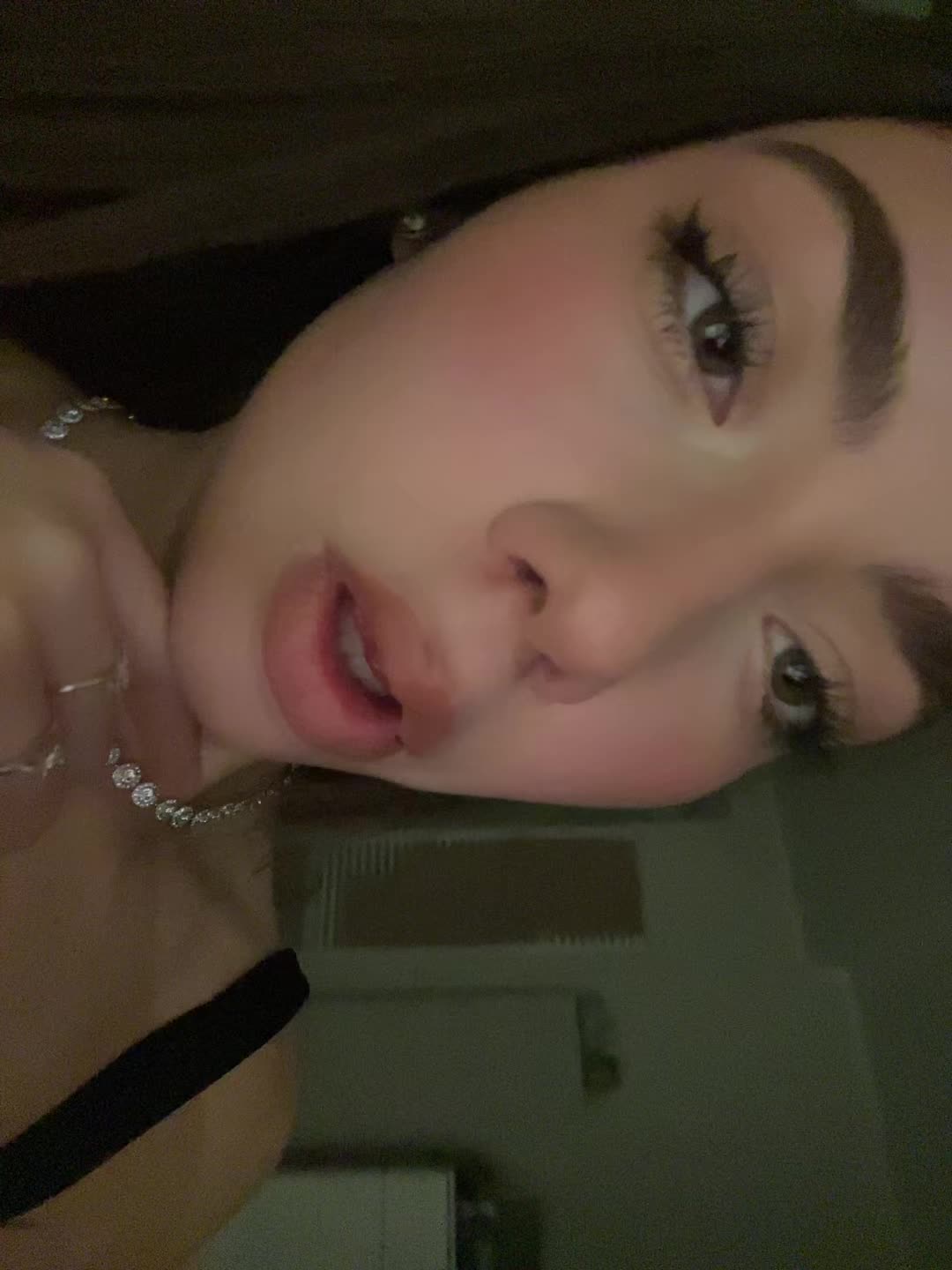 @ilaria