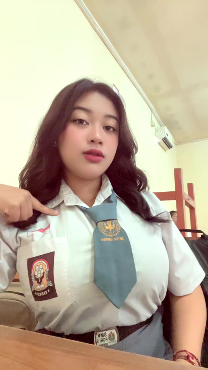 @hii.inirisnaa