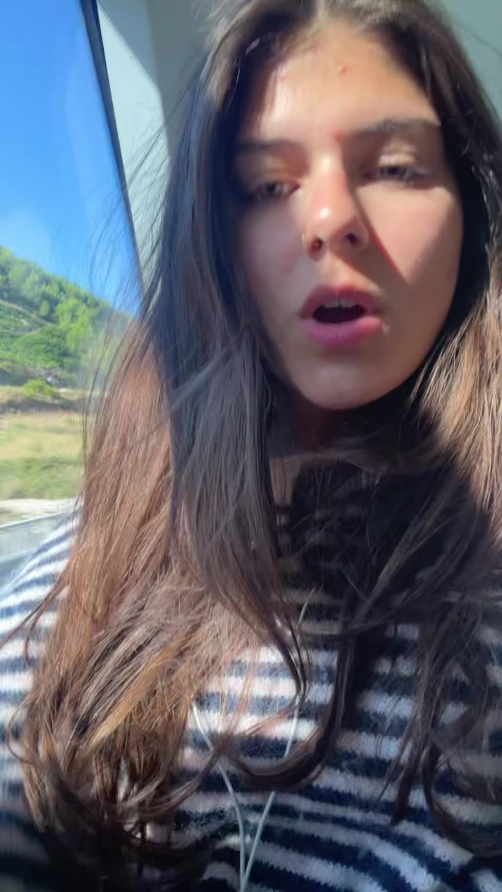 @𝐌𝐢𝐥𝐚 🪷🌛