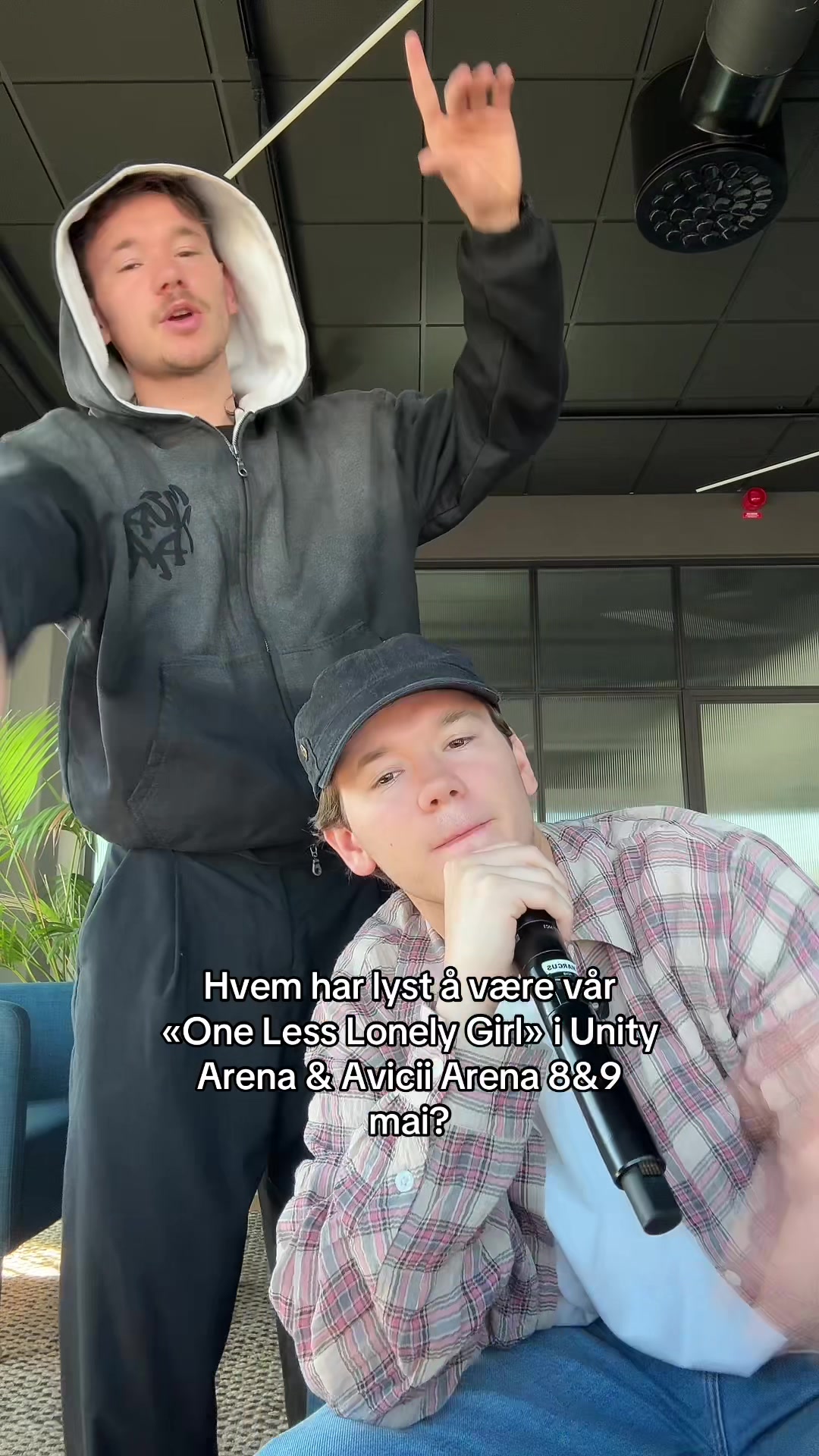 @Marcus & Martinus