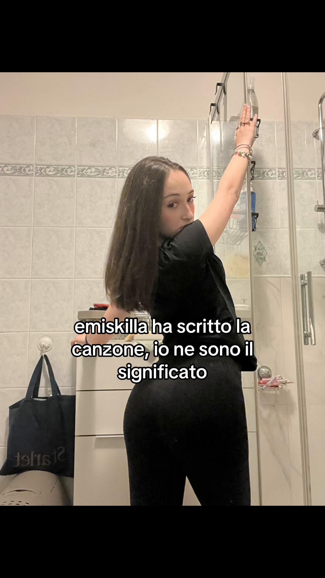 @👧🏻
