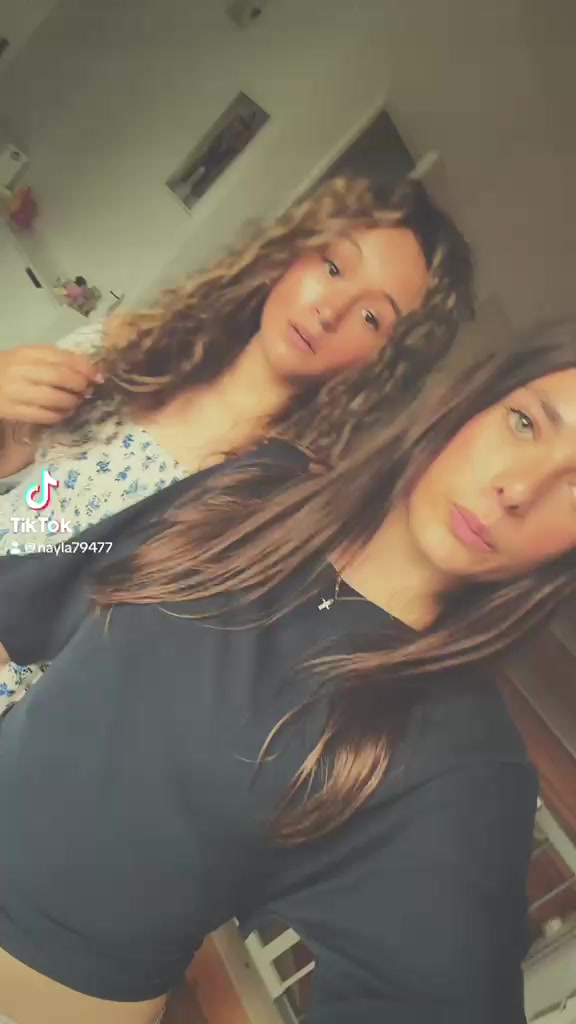 @Mia