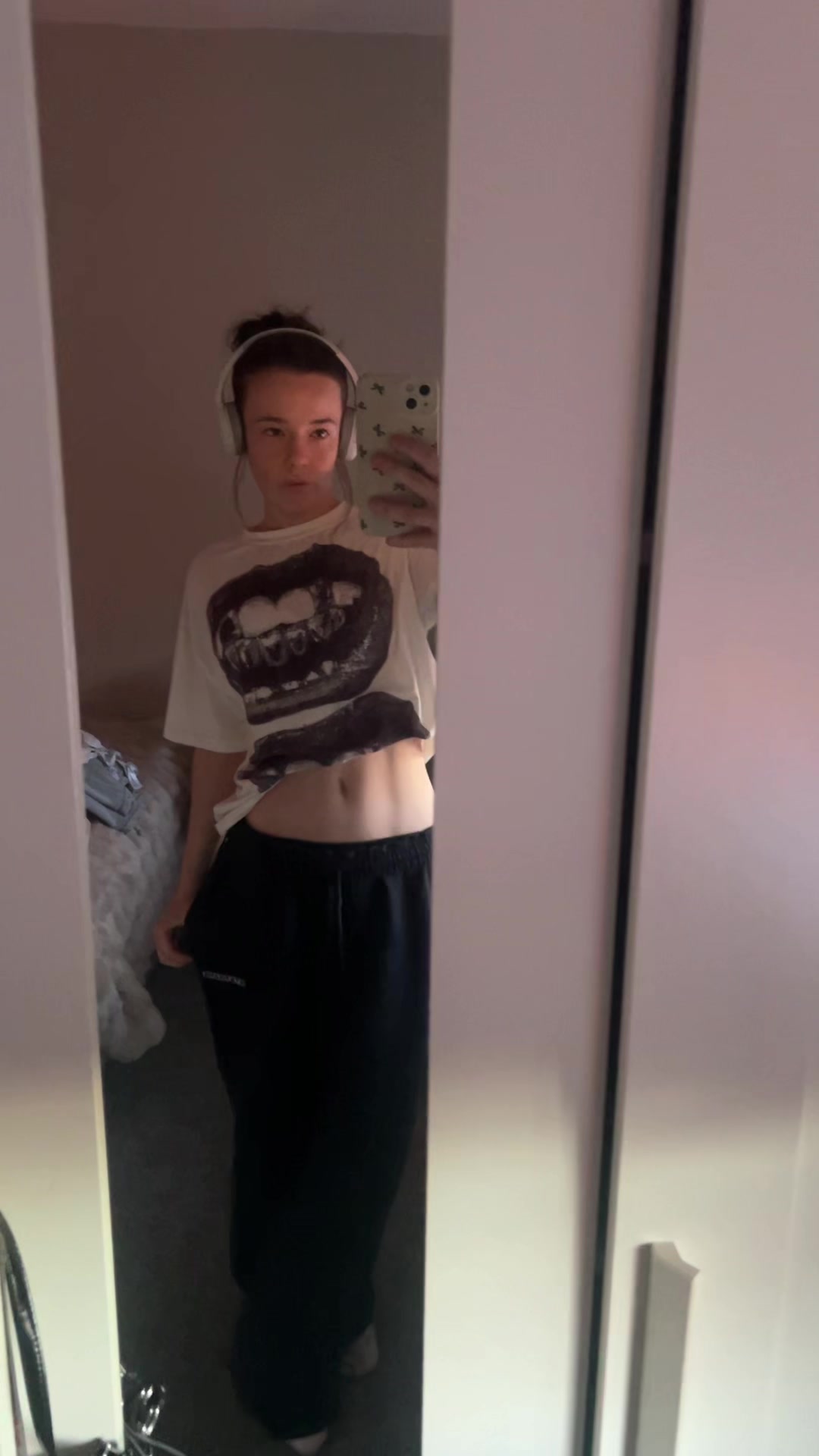 @Ellie x
