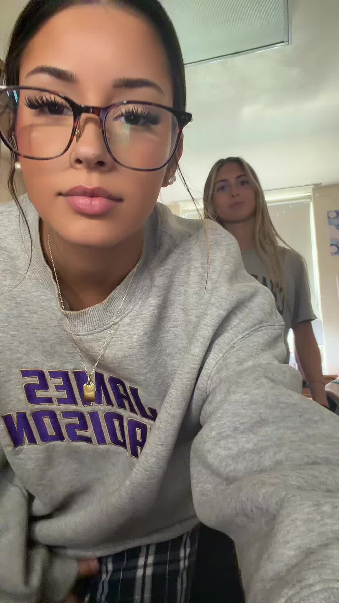 @👑