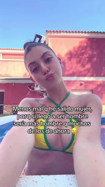 @_.ariiadnaa12