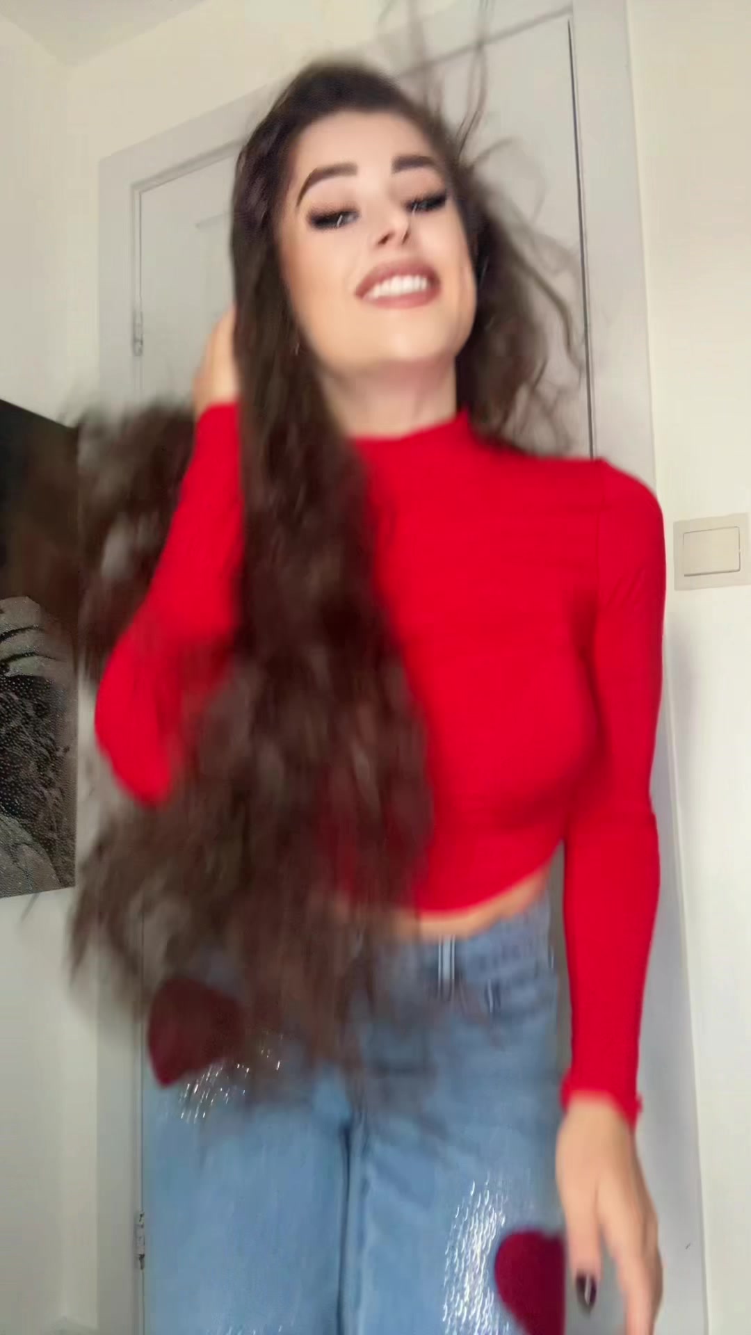 @Dorina HAPPY 🤪