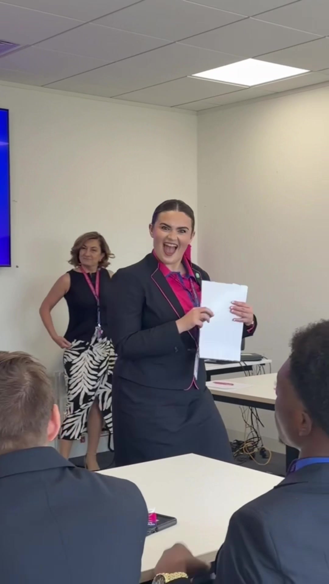 @jamie-leigh | cabin crew