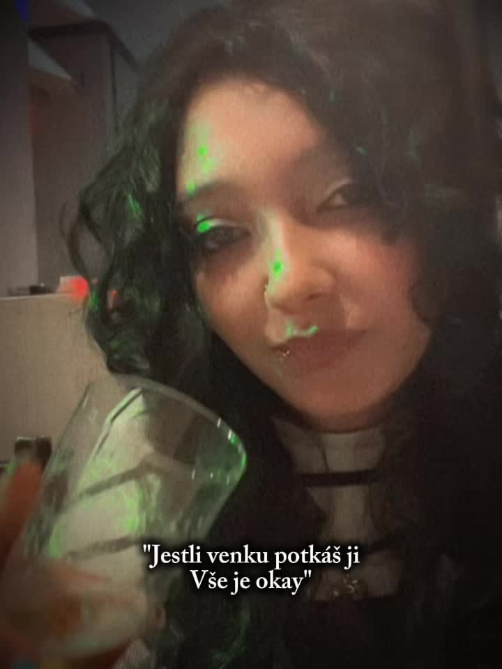 @🌸DeŁa&ntilde;cy Kmeťov&aacute; 🌸