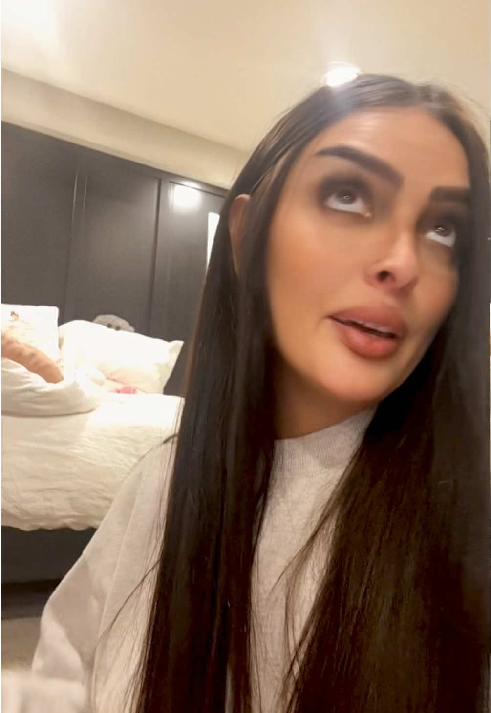 @Elle