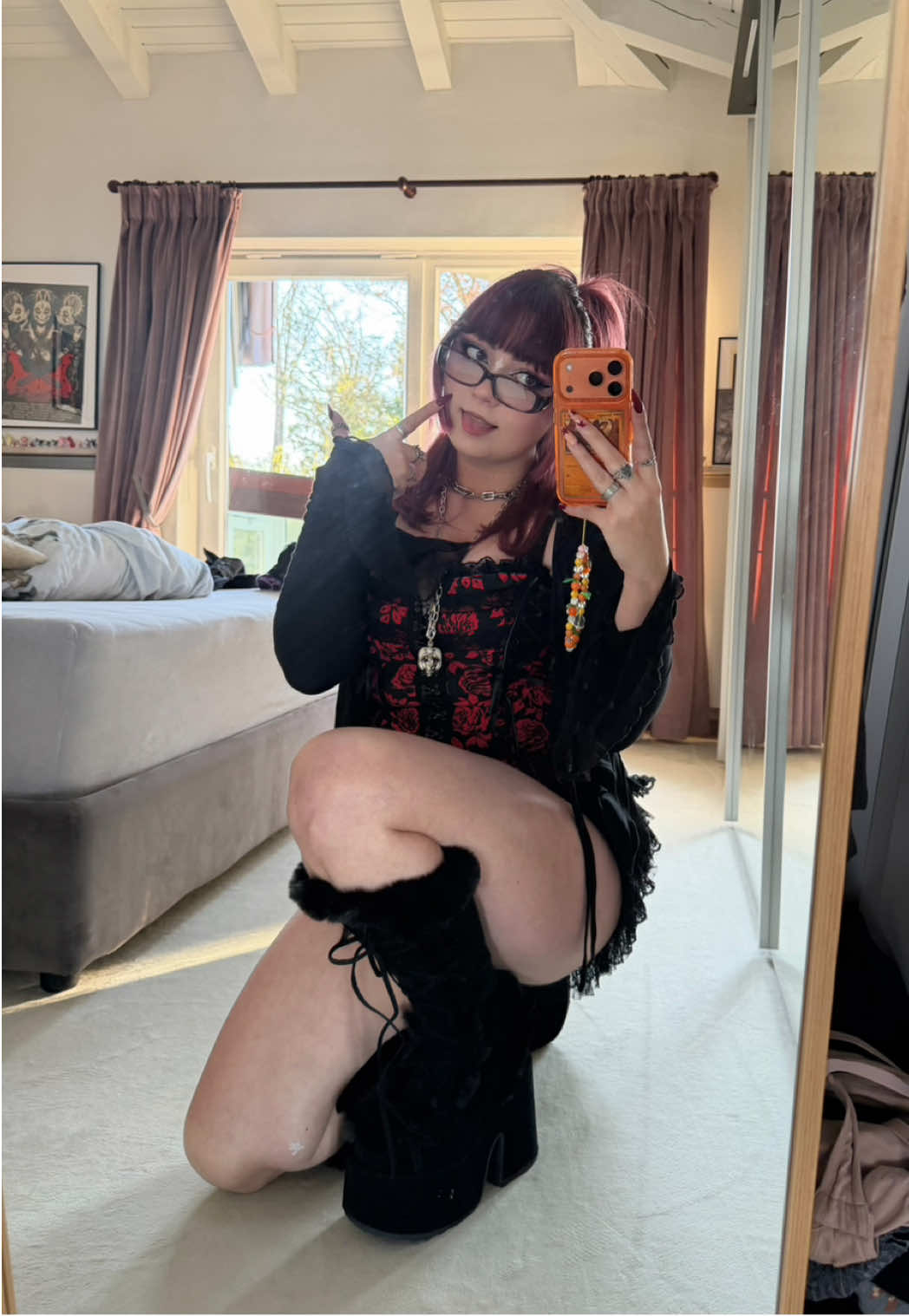 @Nephynee