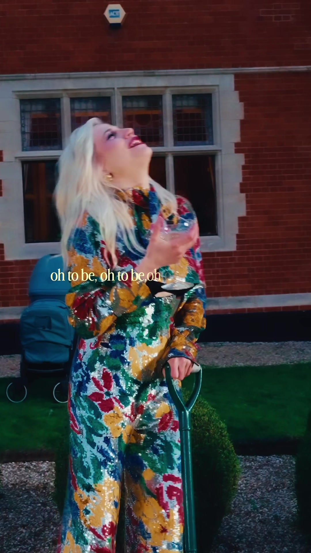 @PixieLott