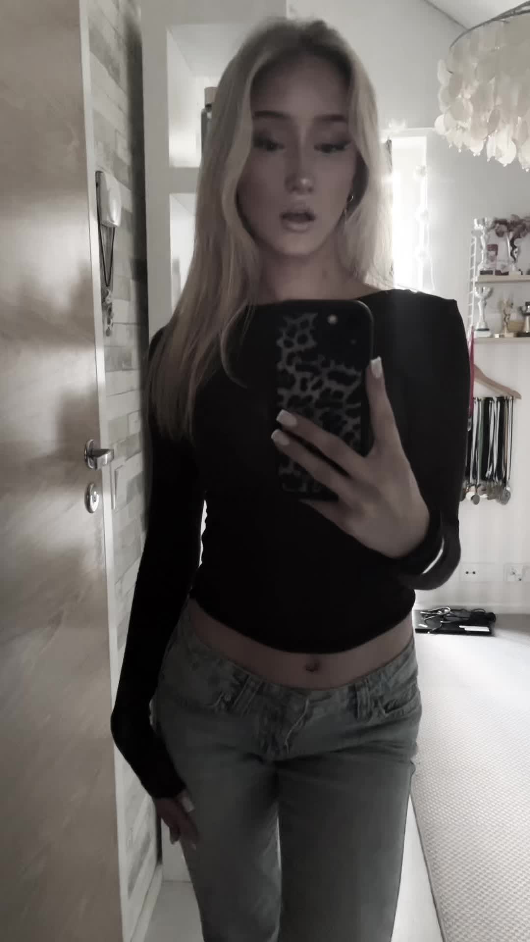 @<sara3