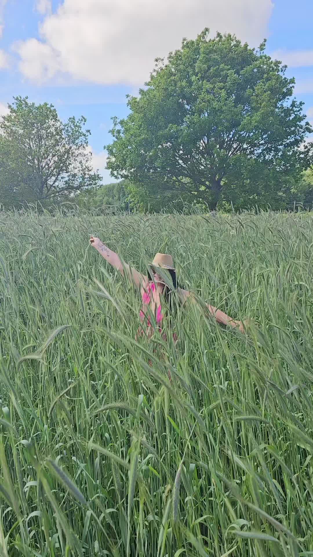 @Bosė😅