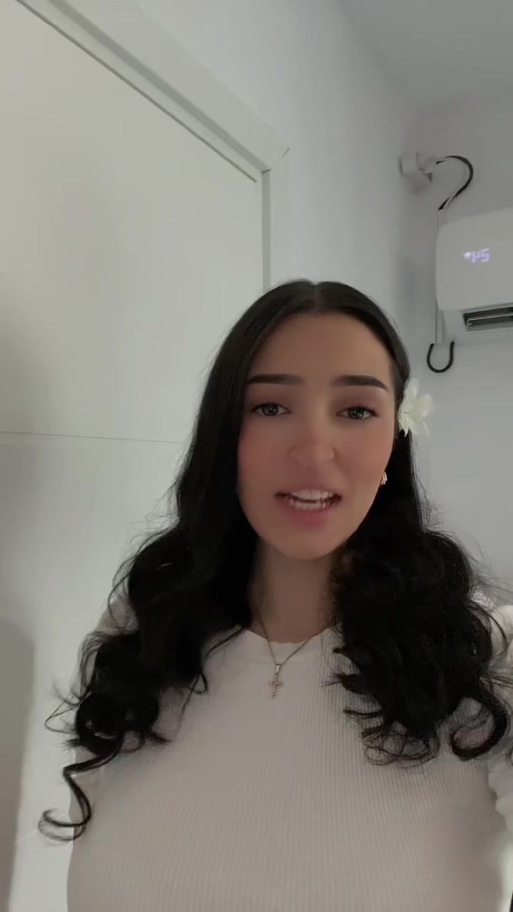 @Cătălina💖