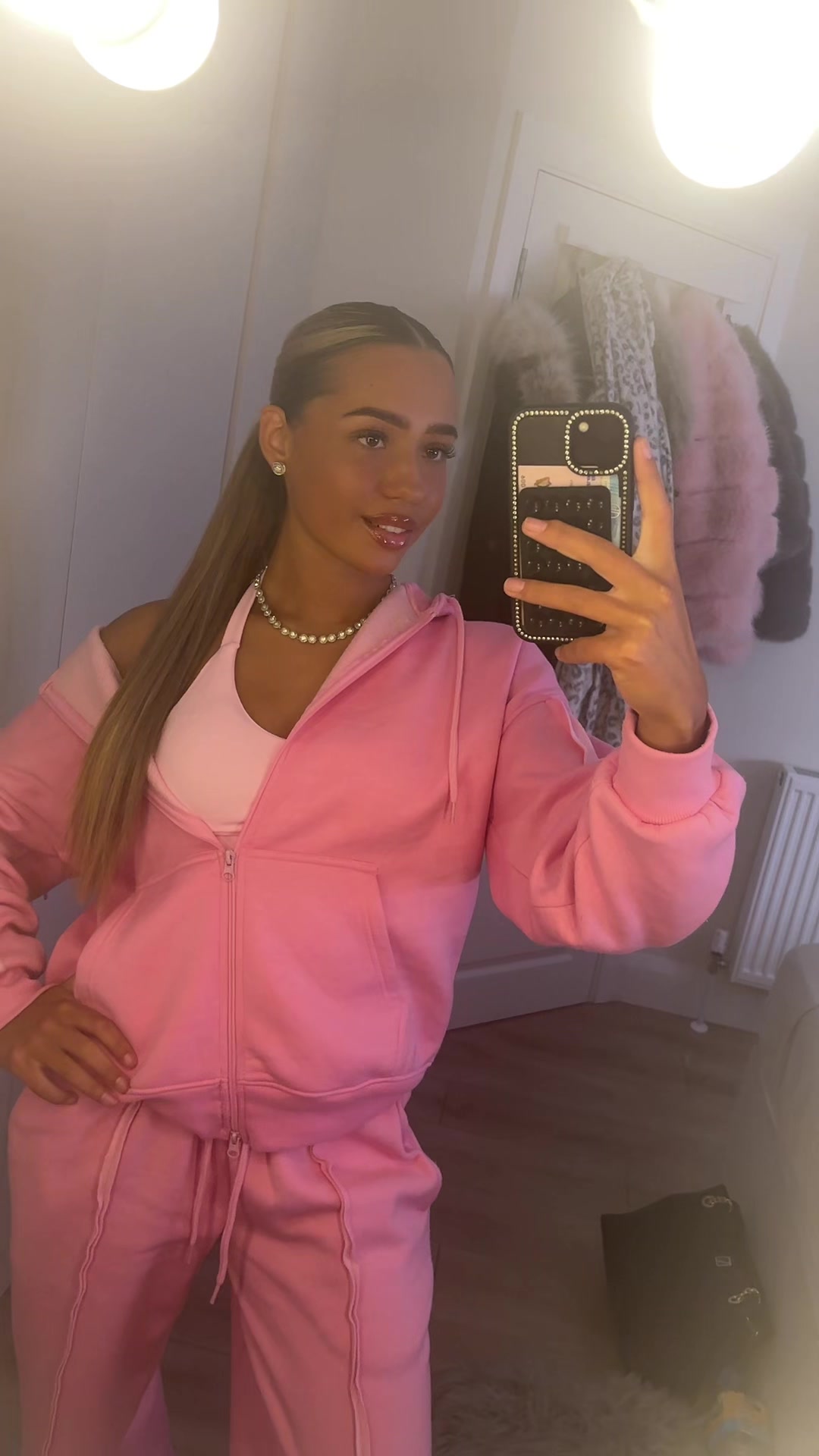 @𝑬.𝑳