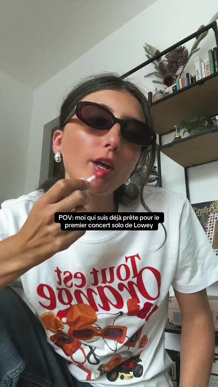 @MEGAN LILY✨