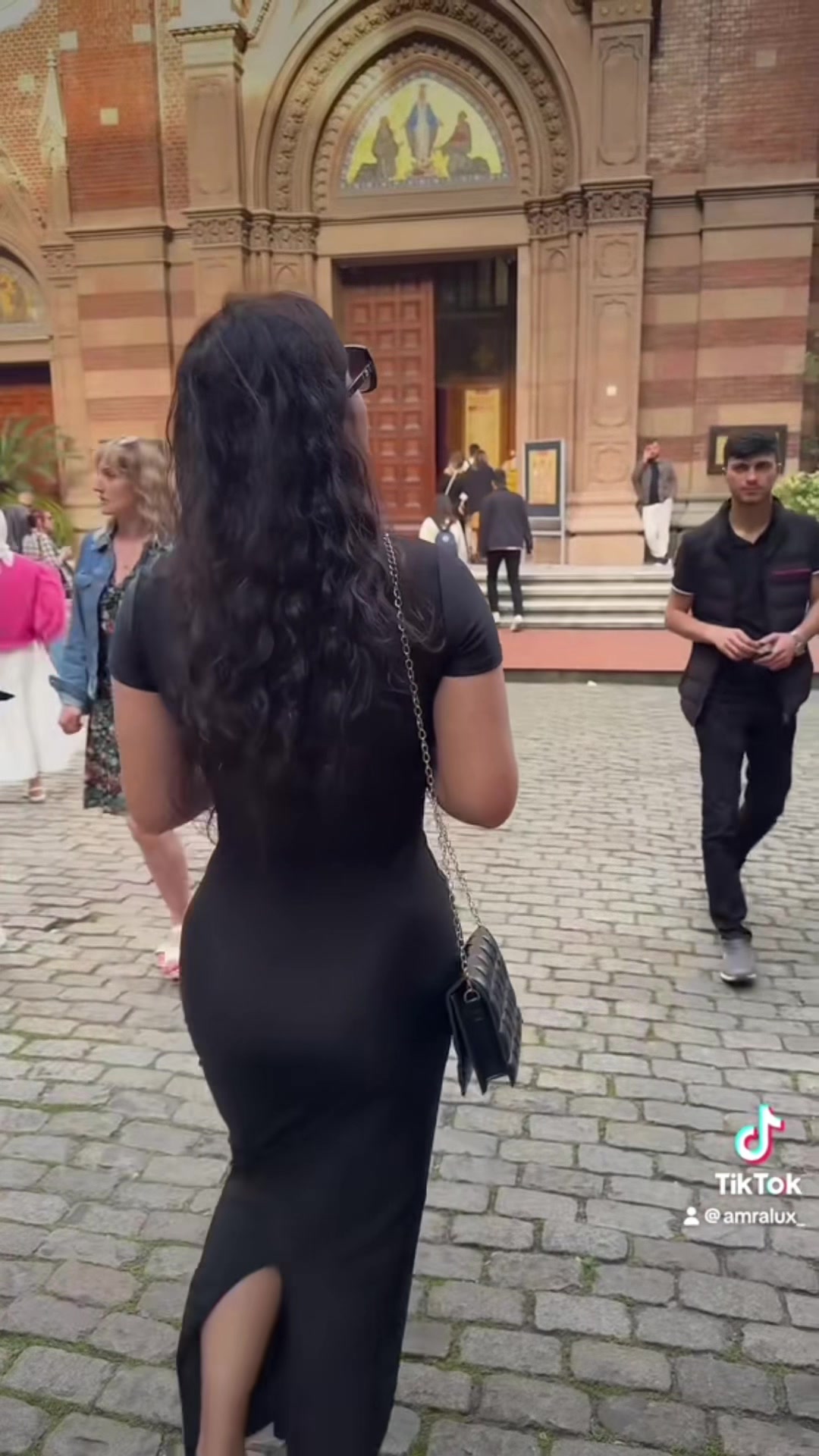 @Amralux 🌟