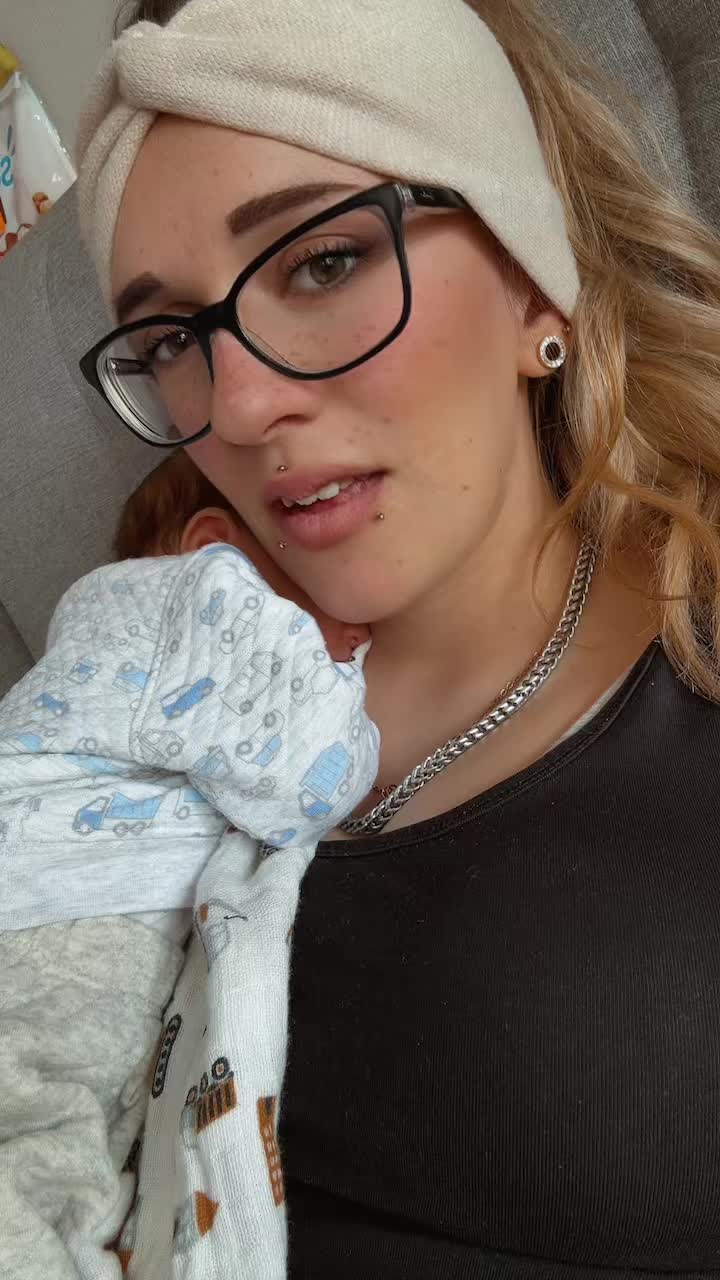 @Elli