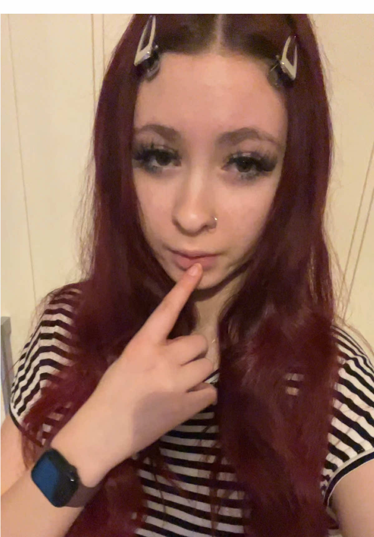 @˚࿔ella𝜗𝜚˚