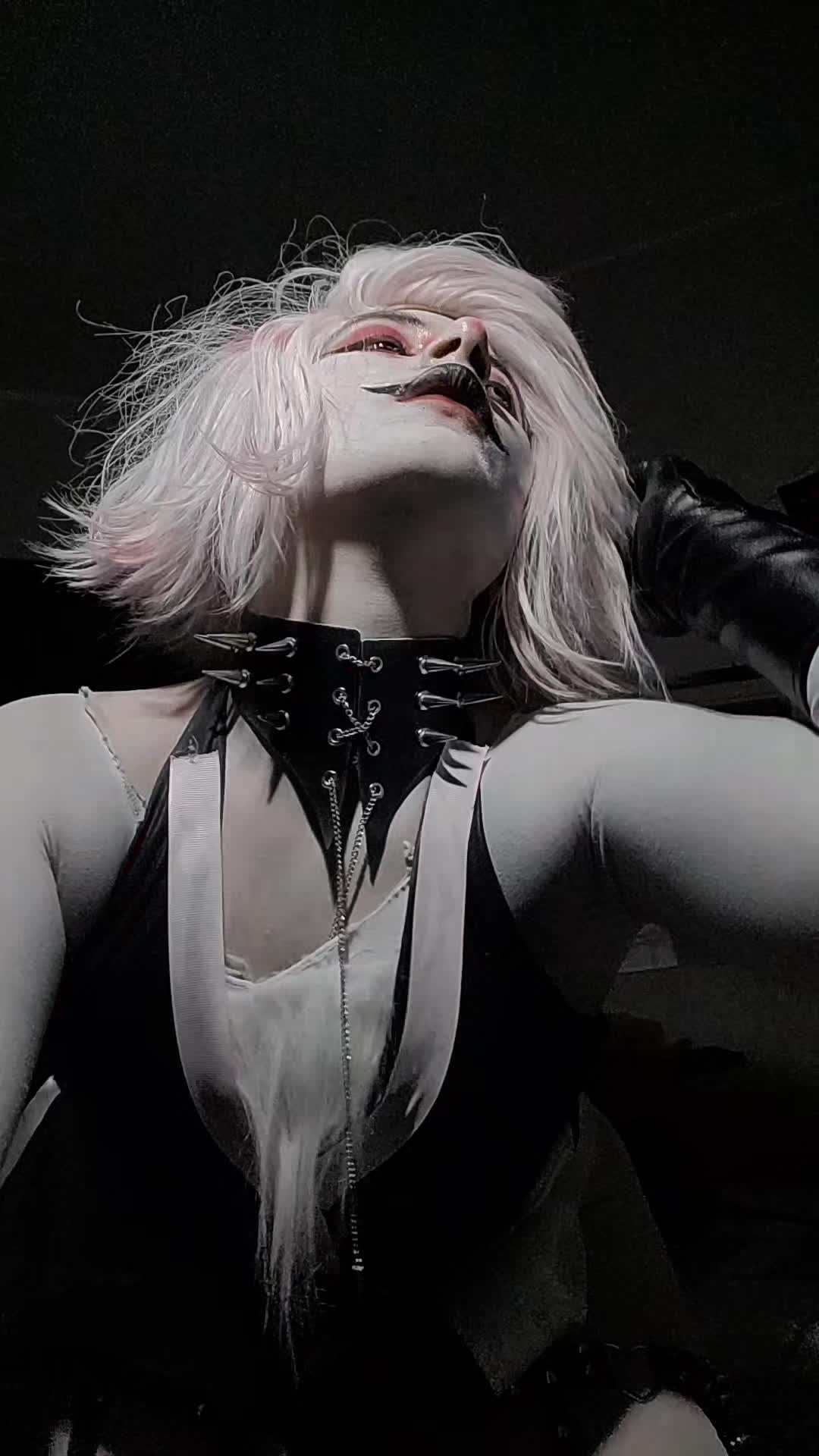 @Alex._