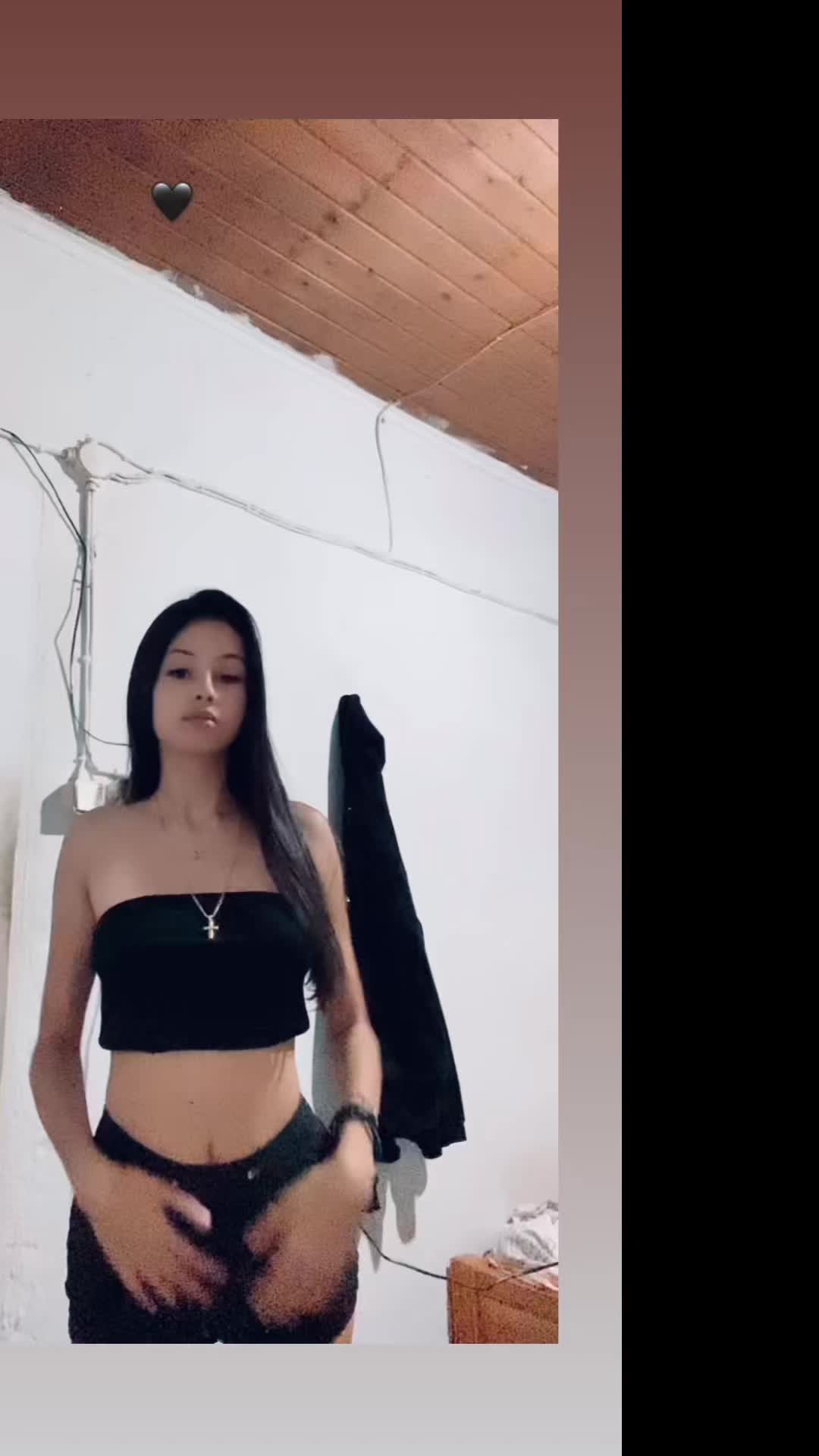 @𝐄𝐥𝐞𝐧𝐡𝐡_🖤