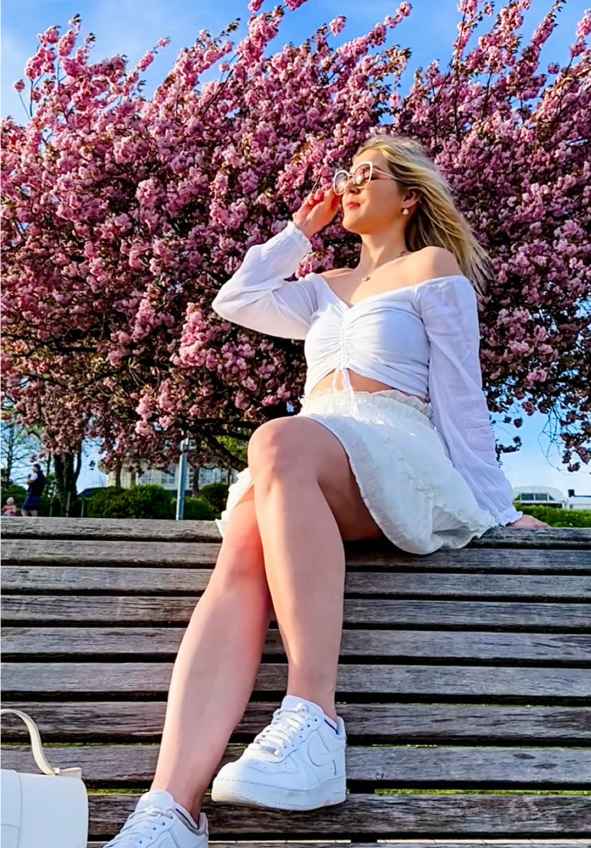 @emi.creative_lens