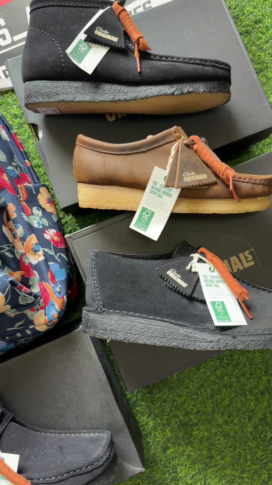 @Clarks & Clothes