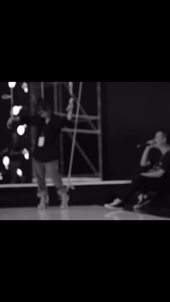@nhacchillmoingay