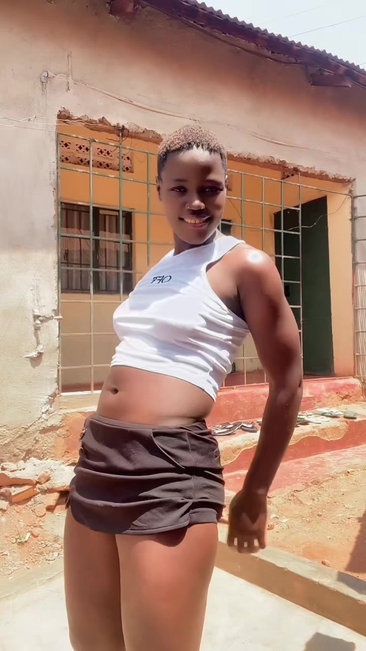 @Sharifahbooty 🇺🇬