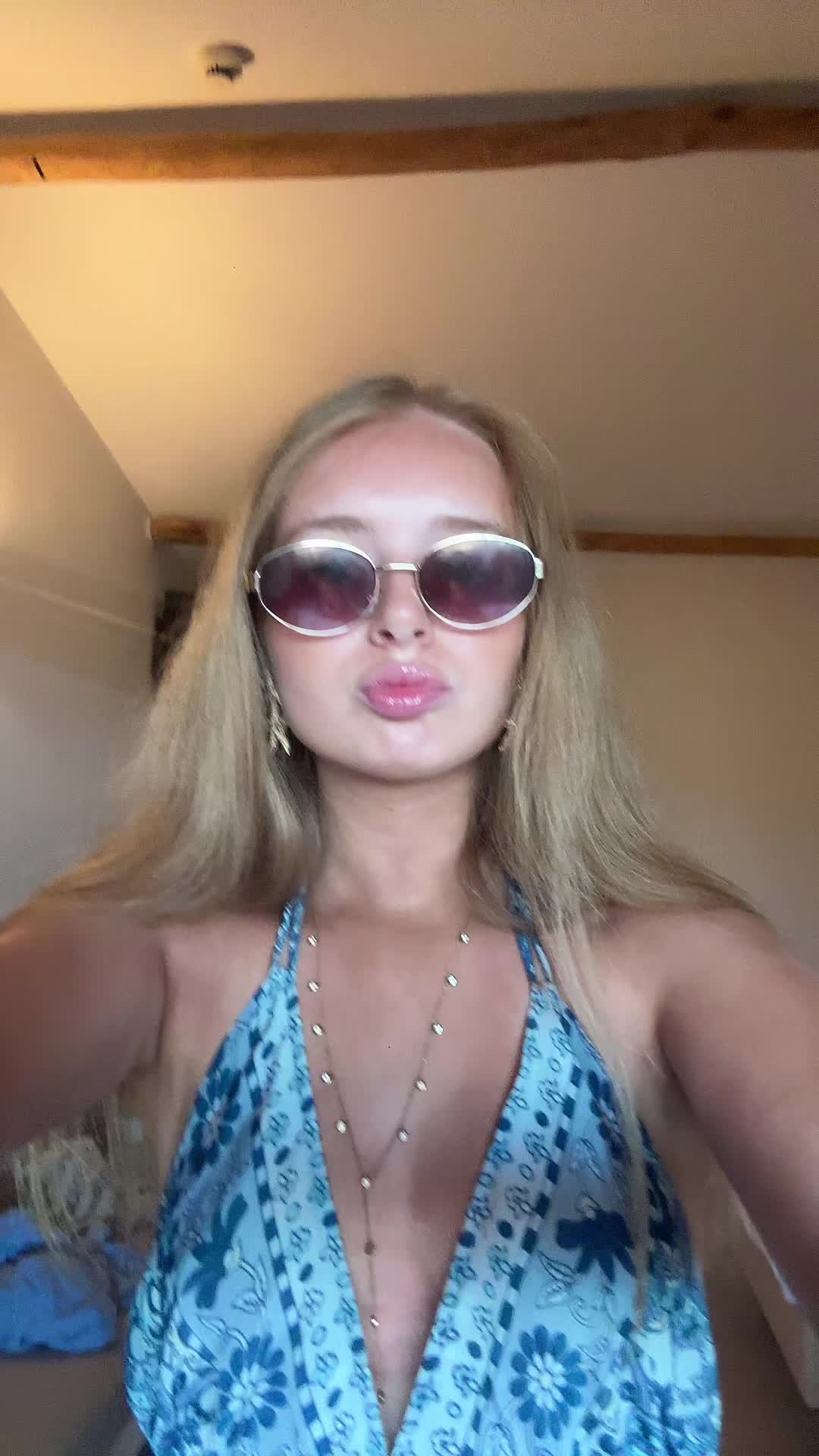 @vlogs and plogs