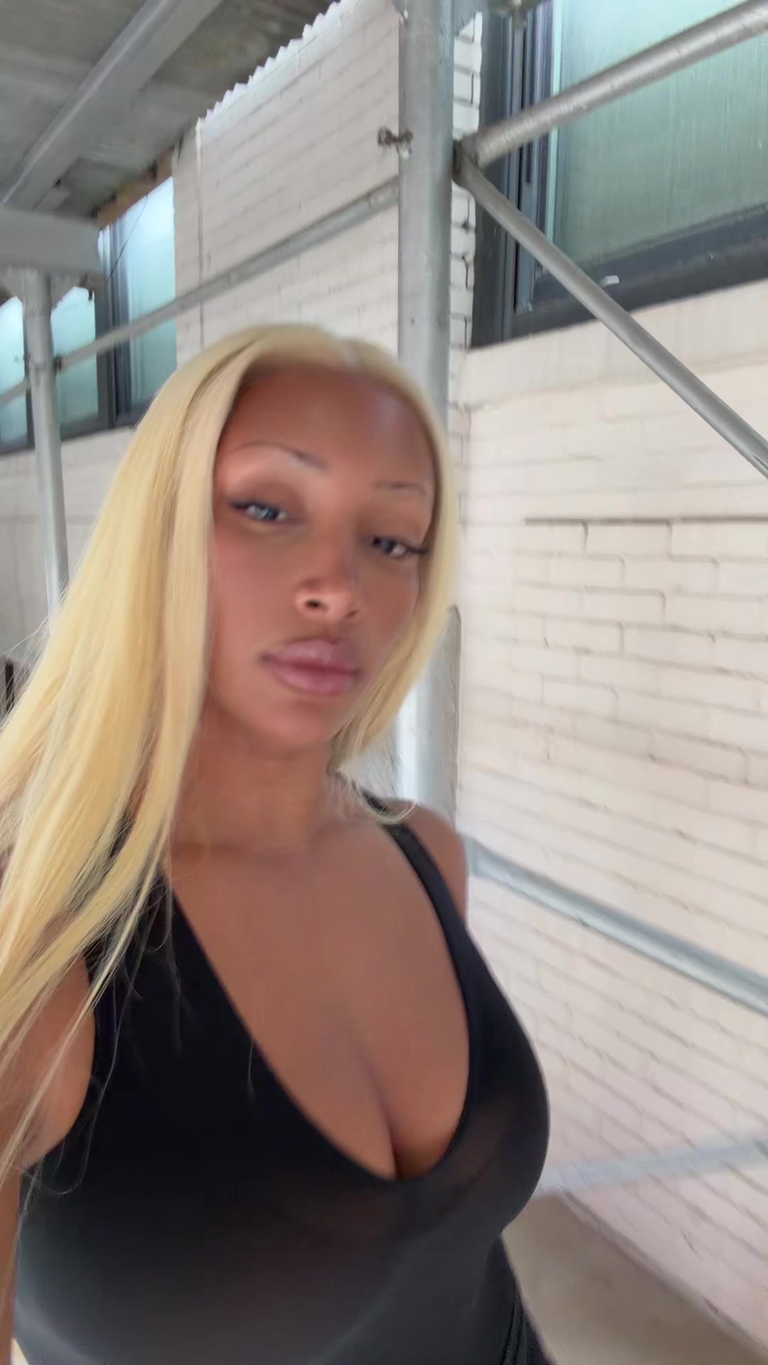 @Naomi Sharon