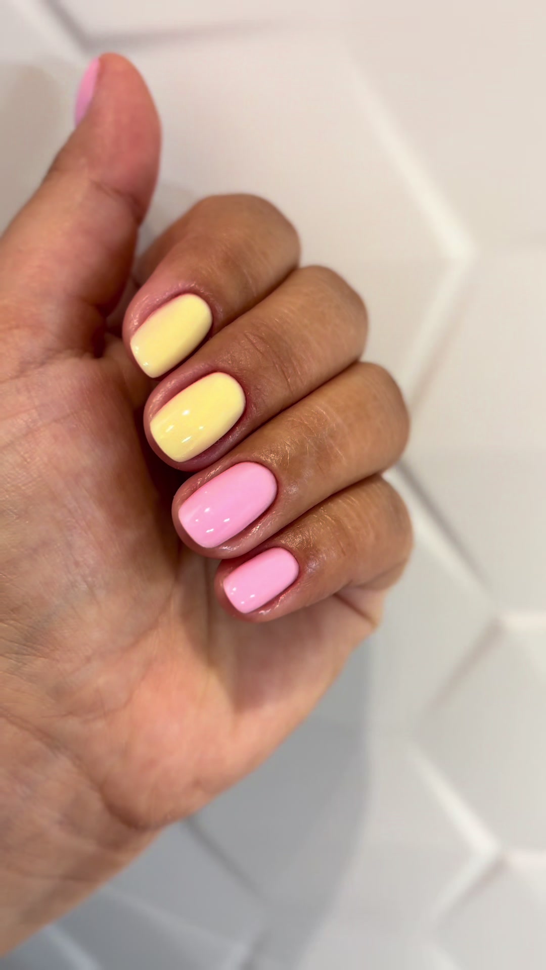 @nails_by_vivien_