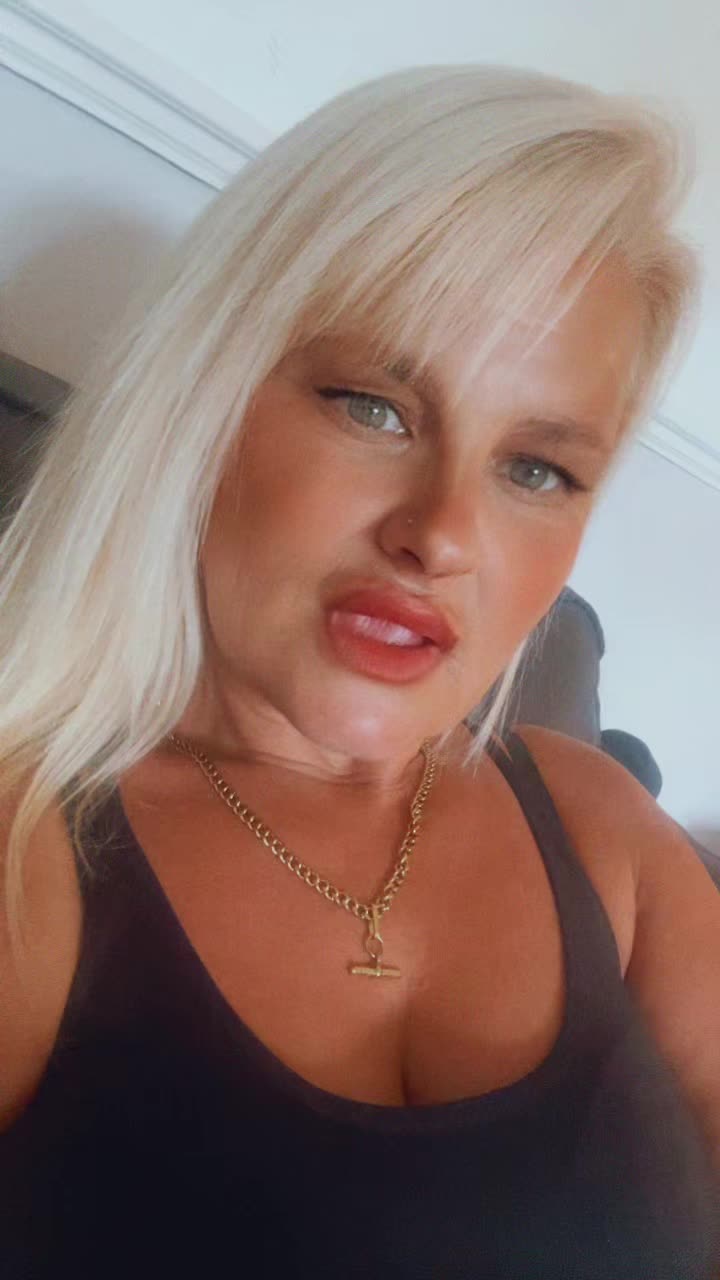 @nikki_19742