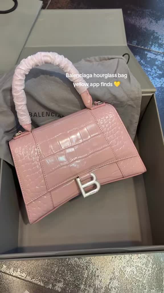 @ashley.unbox