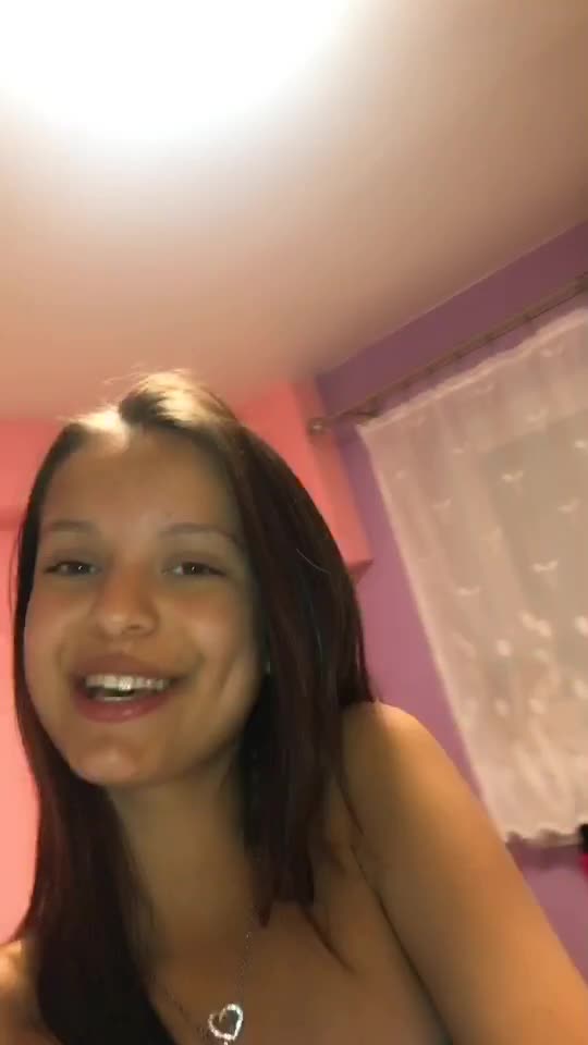@Adriana 💗