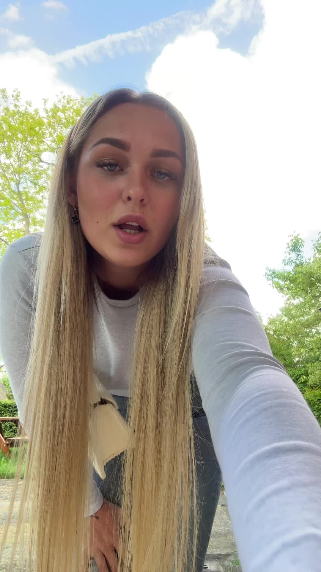 @𝐴𝑙𝑖𝑠𝑠𝑖𝑎 𝐵𝑟𝑎𝑐𝑘𝑒