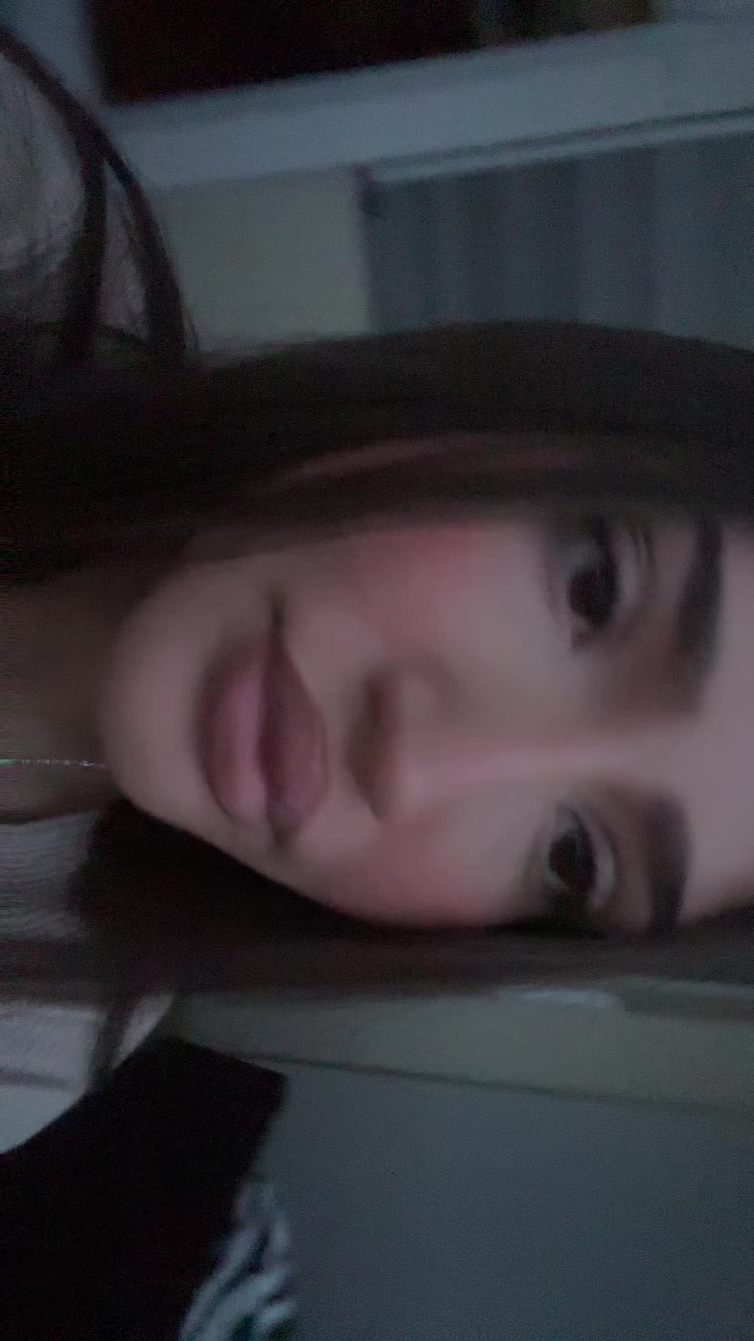 @lalyy