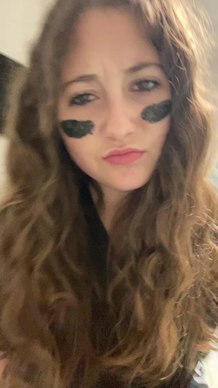 @🦈