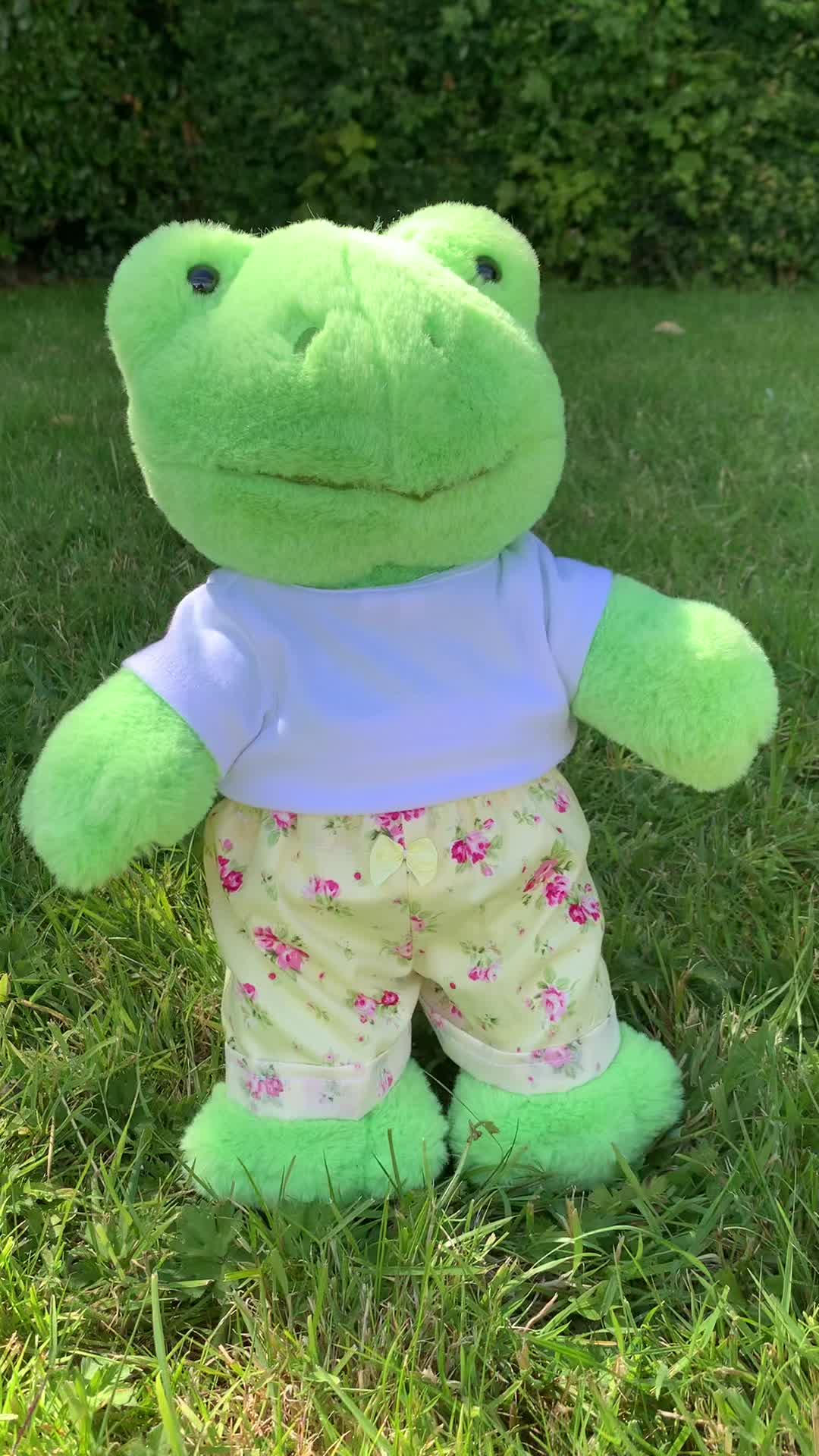 @Strawberry_frog_boutique