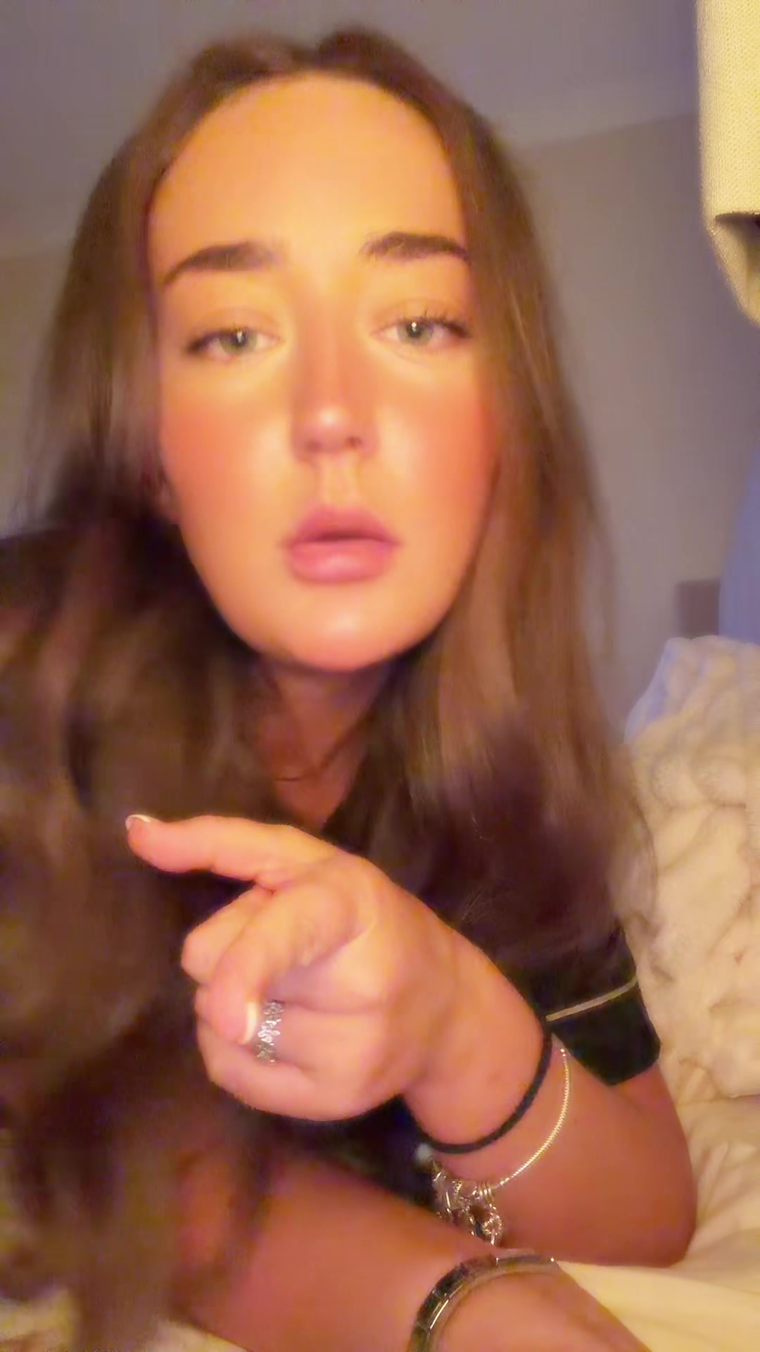 @Karisfinniganxx