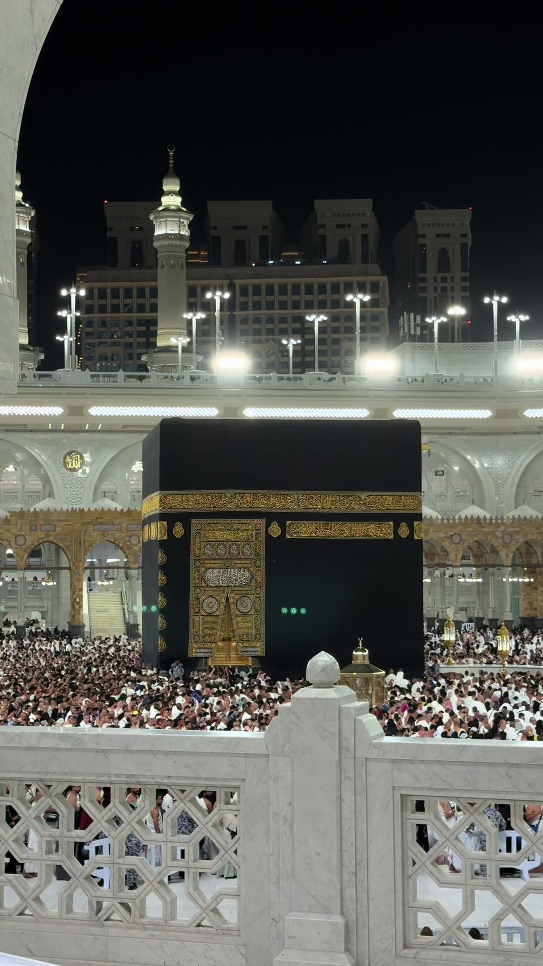@M /\ Ł I K🇶🇦