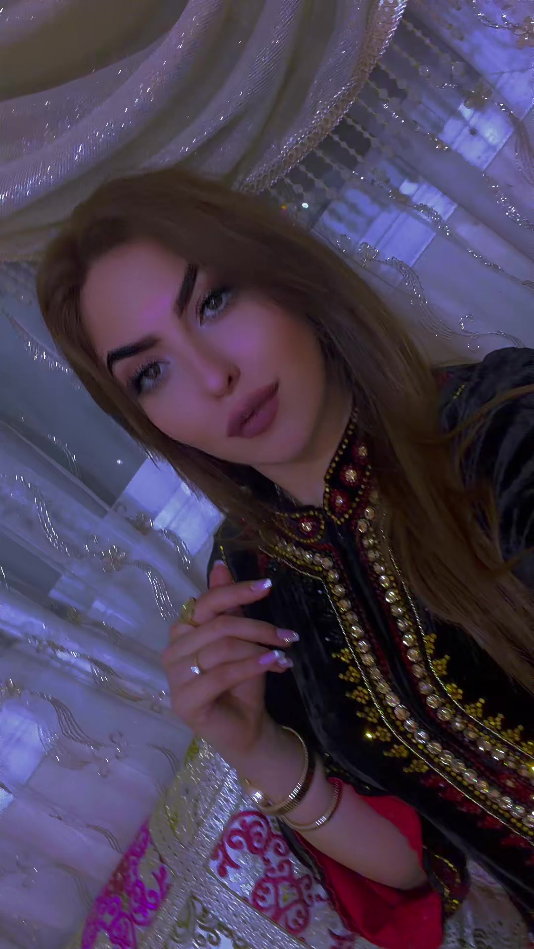 @👑𝔉𝔞𝔱𝔦_𝔄𝔧👑