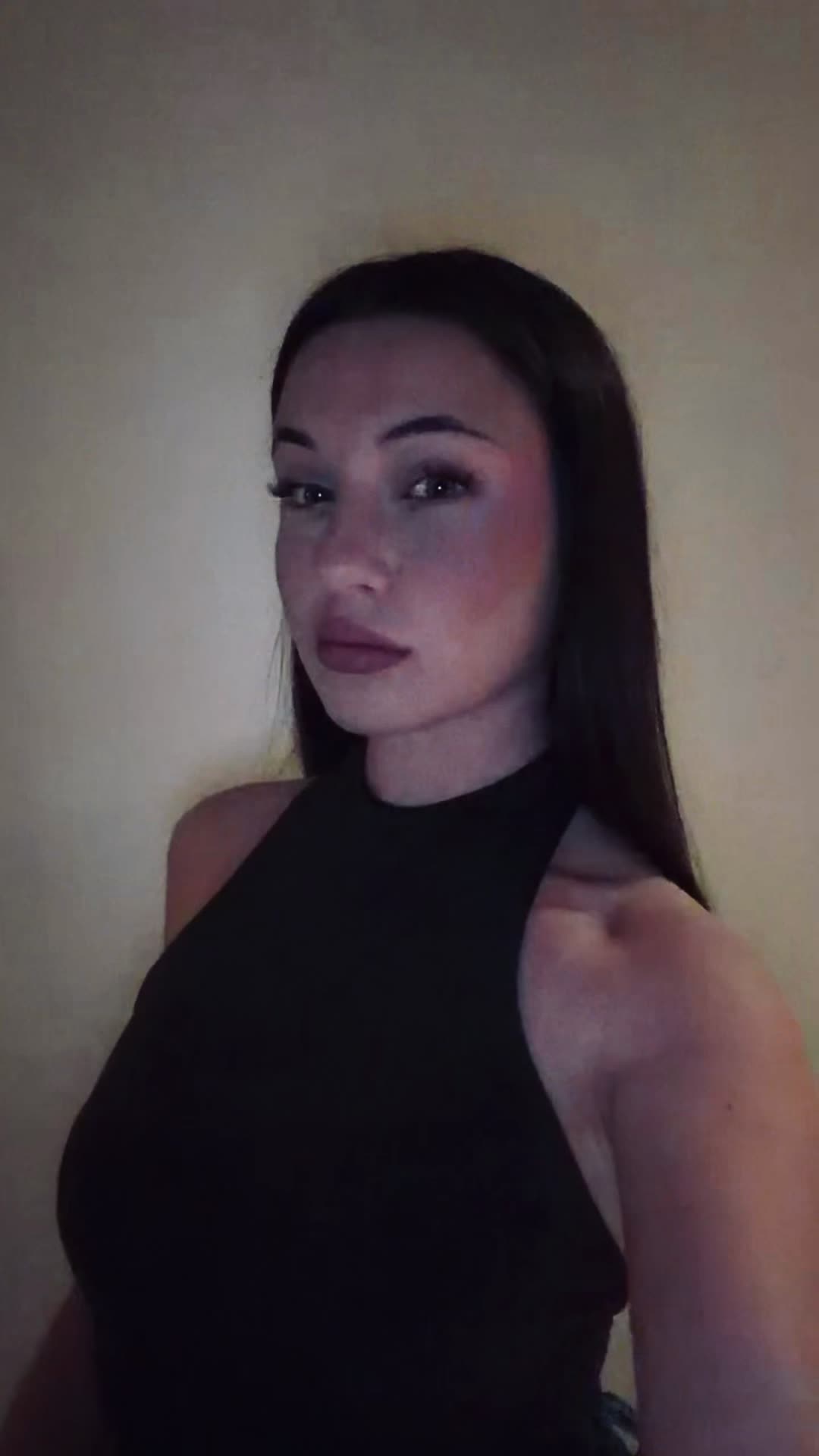 @Elyy