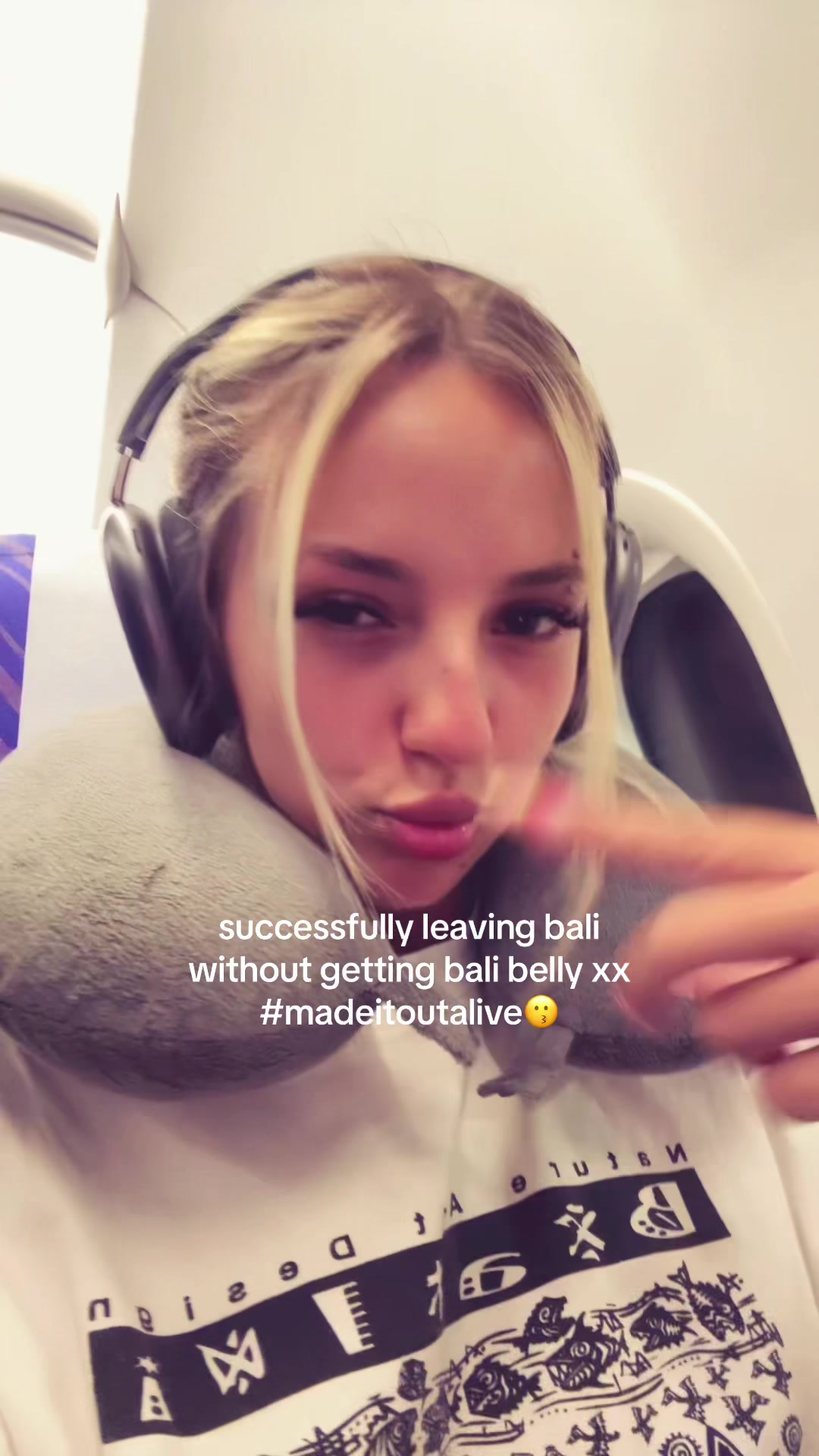 @ssimplynicolee