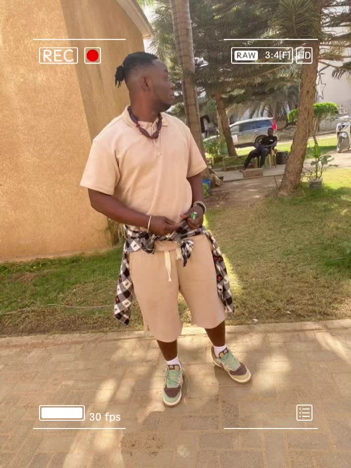 @Zazo l&rsquo;artiste ♈️🧠🇸🇳🇩🇪
