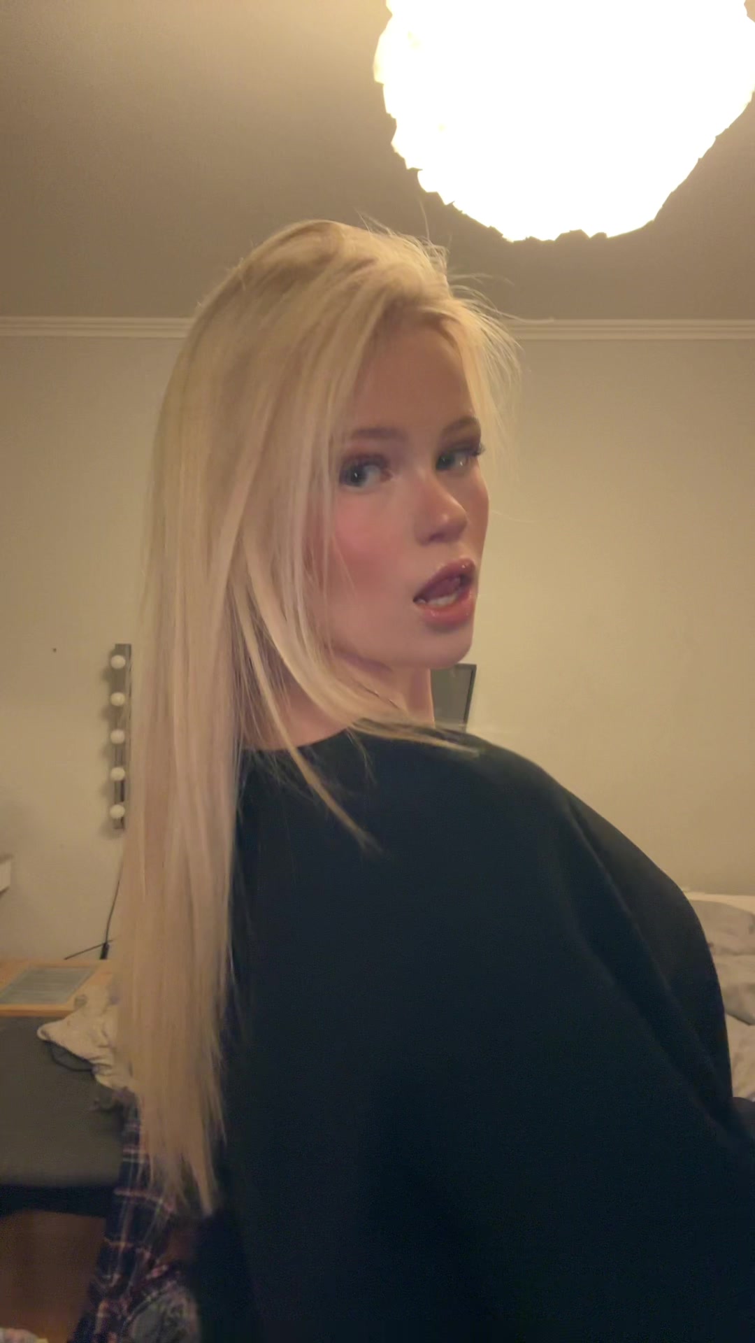 @elina