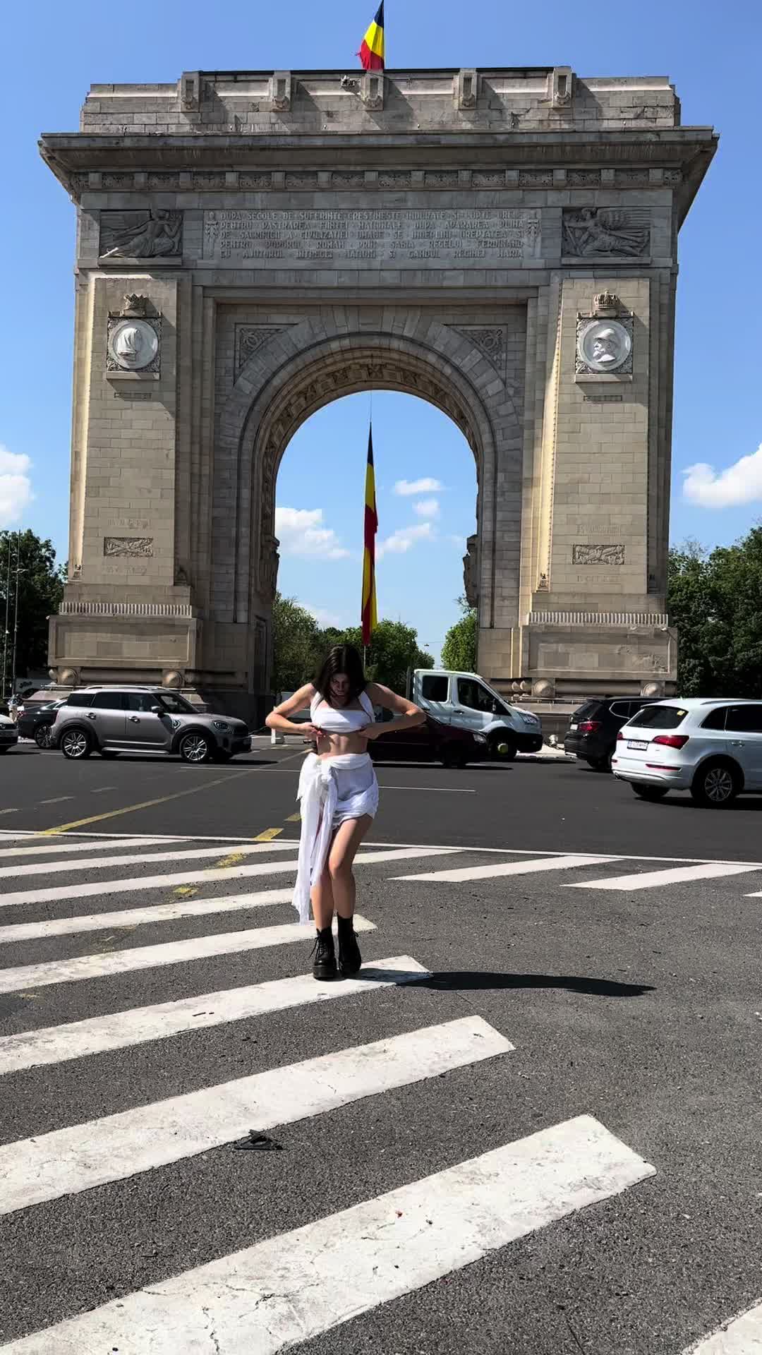 @riamfour